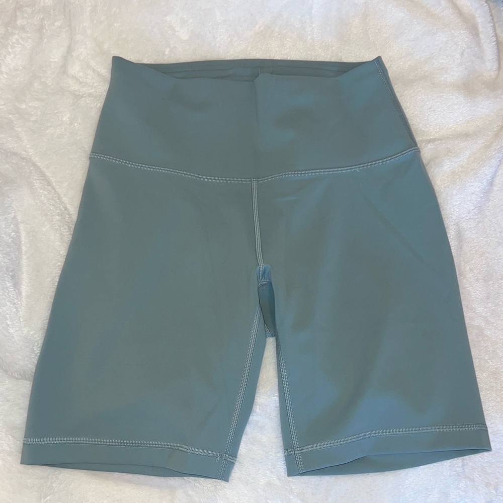 SOLD 🩷 Wunder Train Contour Fit High-Rise 8” Shorts Lululemon